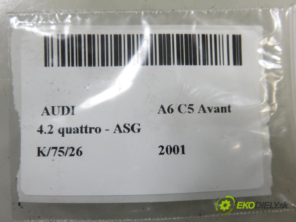 AUDI A6 Avant (4B5, C5) KOMBI 2001 220,00 4.2 quattro - ASG 4172,00 Menič xenonová 4B0941471