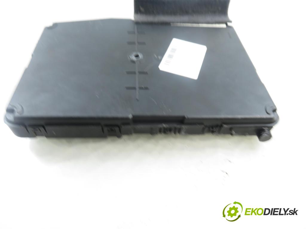 RENAULT MEGANE II (BM0/1_, CM0/1_) HB 2004 0,00 1.5 dCi - K9K 728 1461,00 MODUL BSI 8200309690 ; 8200326040