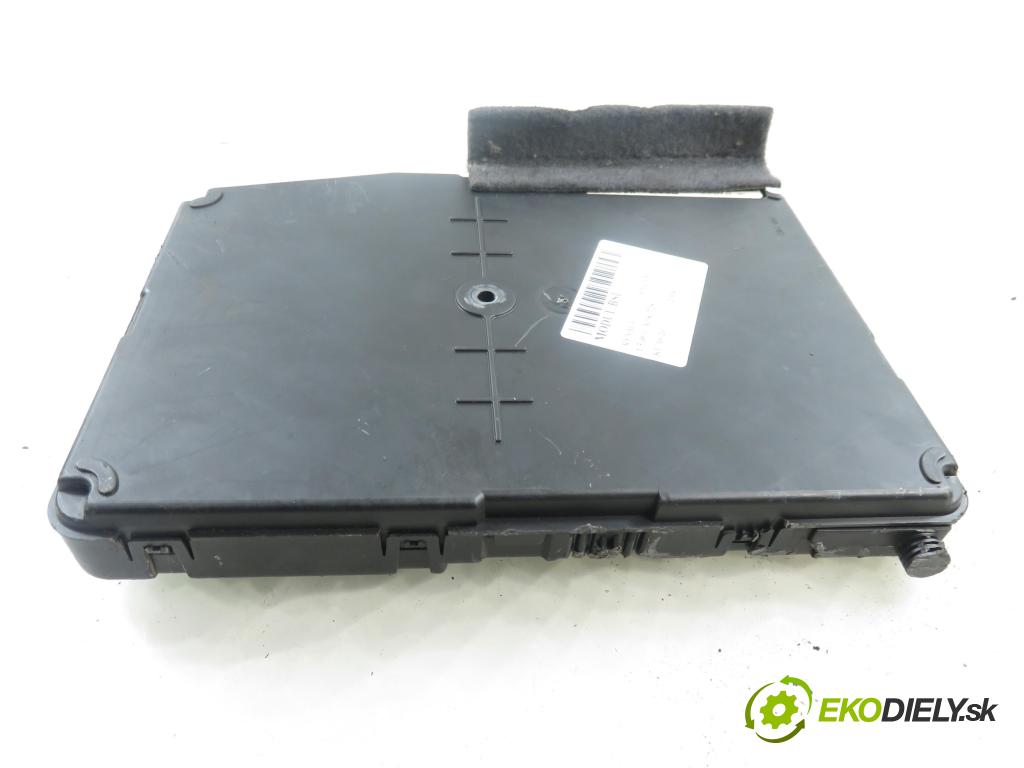 RENAULT MEGANE II (BM0/1_, CM0/1_) HB 2004 0,00 1.5 dCi - K9K 728 1461,00 MODUL BSI 8200309690 ; 8200326040
