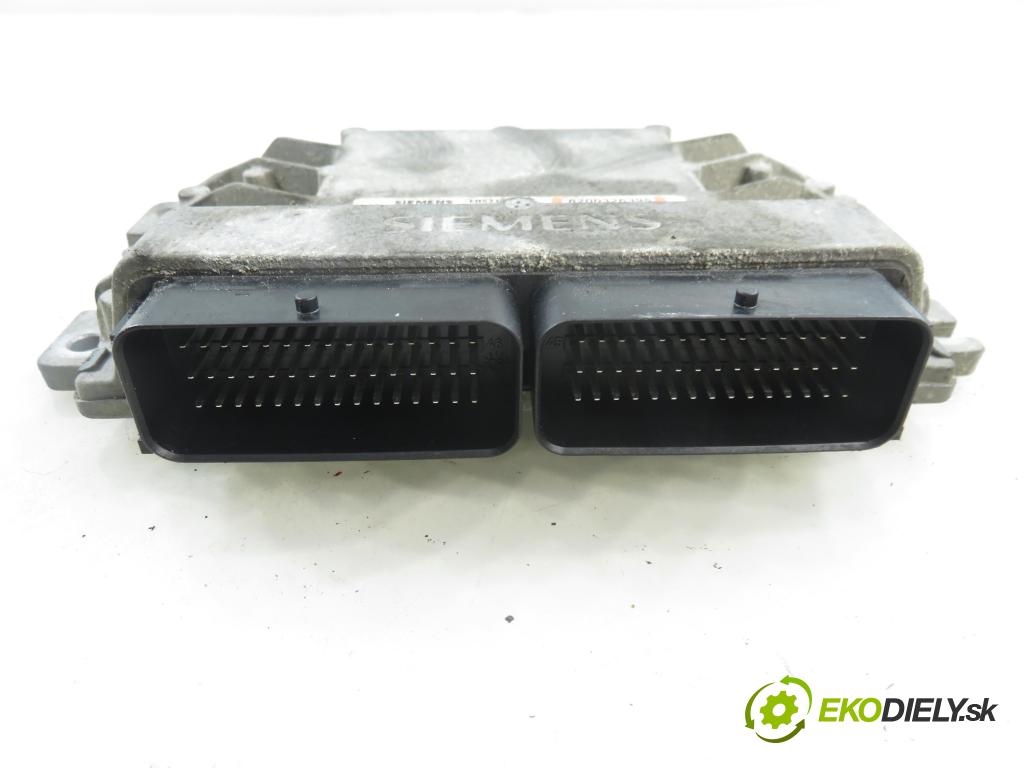 RENAULT CLIO II (BB_, CB_) HB 2003 43,00 1.2 8V 58 - D7F 726 1149,00 Riadiaca jednotka Motor 8200326395 ; S110140201A