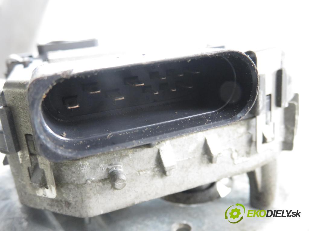 VW SHARAN (7M8, 7M9, 7M6) MINIVAN 2007 103,00 2.0 TDI - BRT 1968,00 Motorček stieračov 7M3955023D ; 3397020775 ; 7M3959119A