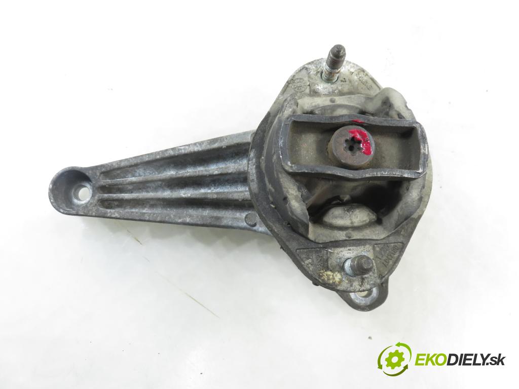 AUDI A4 Avant (8ED, B7) KOMBI 2007 103,00 2.0 TDI - BPW 1968,00 Uchytenie prevodovky 8E0399115P