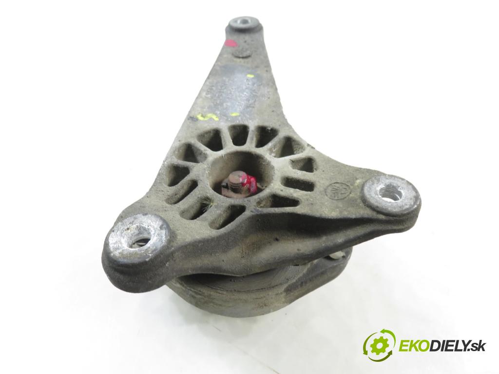 AUDI A4 Avant (8ED, B7) KOMBI 2007 103,00 2.0 TDI - BPW 1968,00 Uchytenie prevodovky 8E0399115P