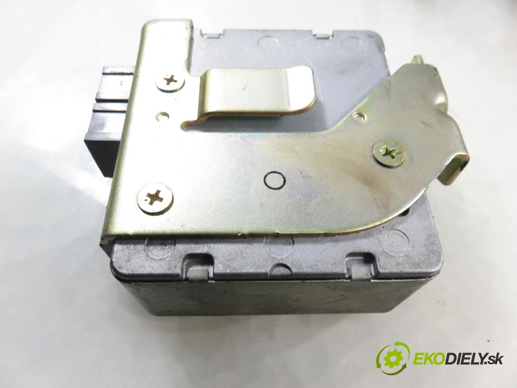 RENAULT CLIO II (BB_, CB_) HB 2003 43,00 1.2 8V 58 - D7F 726 1149,00 serv/podporovanie elektrické 7700437049 ; 8200061924