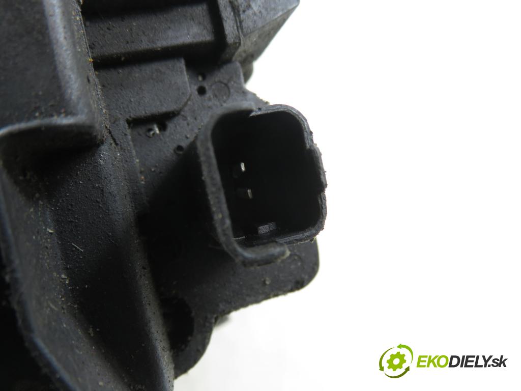 RENAULT CLIO II (BB_, CB_) HB 2000 55,00 1.4 (B/CB0C) - E7J 780 1390,00 Alternátor 0124325031 ; 7700434899 (Alternátor)