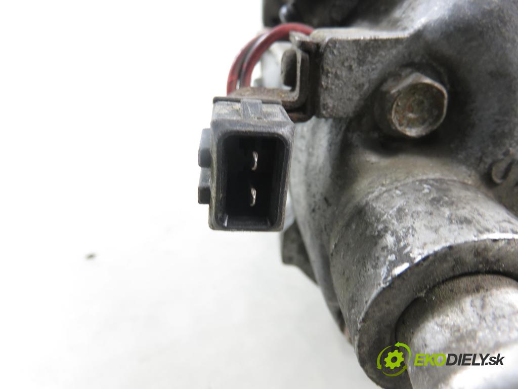 VW GOLF III Variant (1H5) KOMBI 1997 66,00 1.9 TDI - 1Z 1896,00 KOMPRESOR: klimatizace 1H0820803D (Kompresor klimatizace)