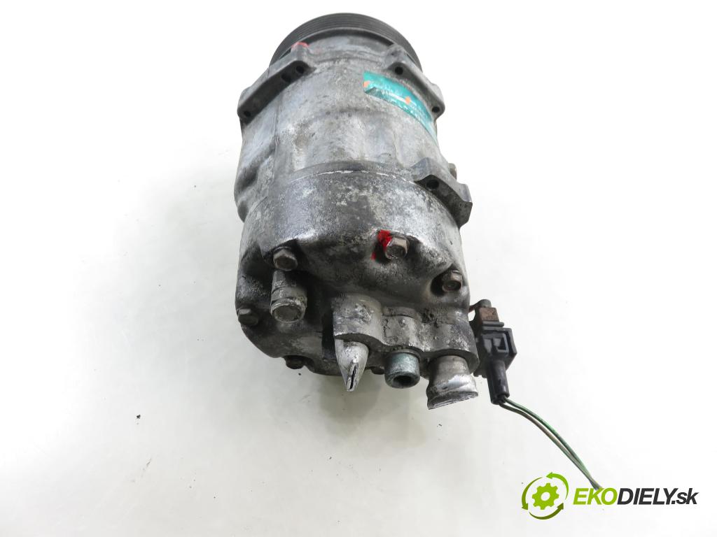 VW GOLF III Variant (1H5) KOMBI 1997 66,00 1.9 TDI - 1Z 1896,00 KOMPRESOR: klimatizace 1H0820803D (Kompresor klimatizace)