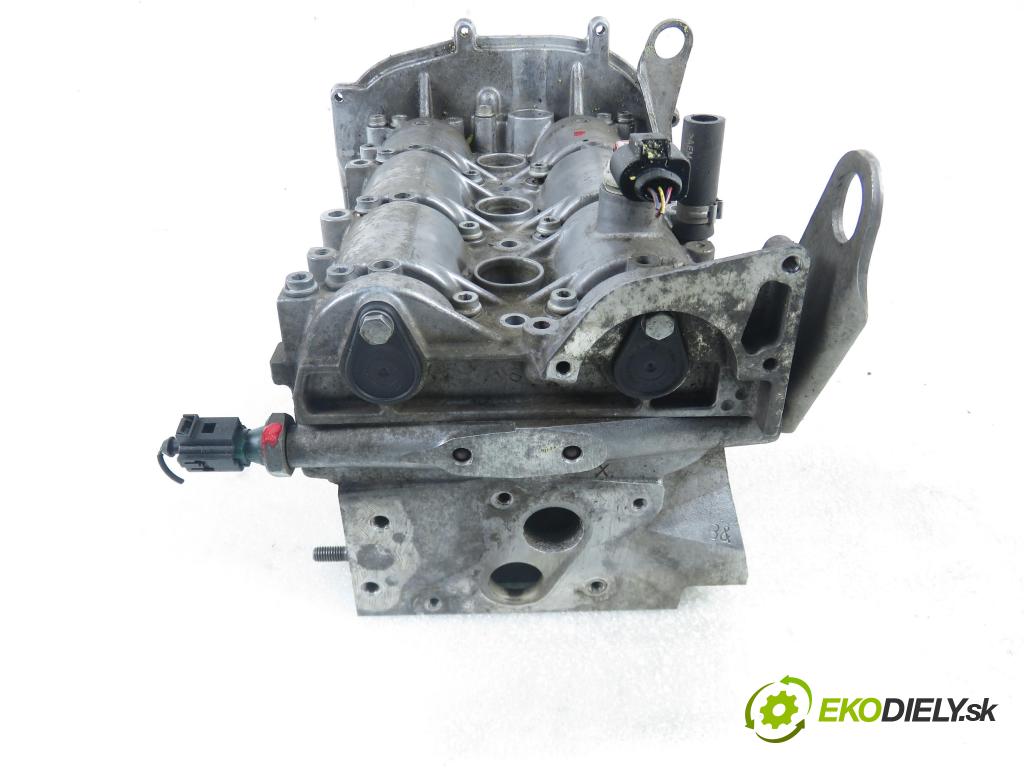 SEAT IBIZA IV (6J5, 6P1) HB 2009 51,00 1.2 12V DOHC 70 - BZG 1198,00 (hlava 03E103373C