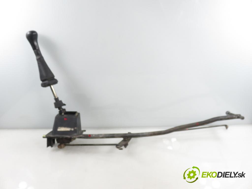 VW TRANSPORTER IV Platforma / podwozie (70E, 70L, 70M, 7DE, 7DL KABINA/PLATFORMA 1998 55,00 2.4 D - AJA 2370,00 ZVEDÁK: