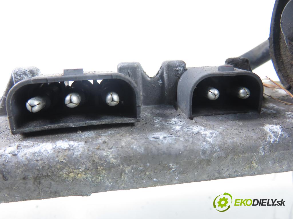 VOLVO 850 Kombi (LW) KOMBI 1997 103,00 2.5 TDI - D 5252 T 2461,00 MECHANISMUS/ motorek stěračů 3397020414 ; 9151685 ; 0390241328