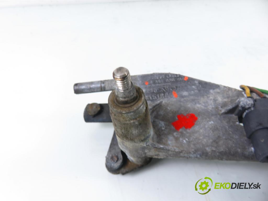 VOLVO 850 Kombi (LW) KOMBI 1997 103,00 2.5 TDI - D 5252 T 2461,00 MECHANISMUS/ motorek stěračů 3397020414 ; 9151685 ; 0390241328