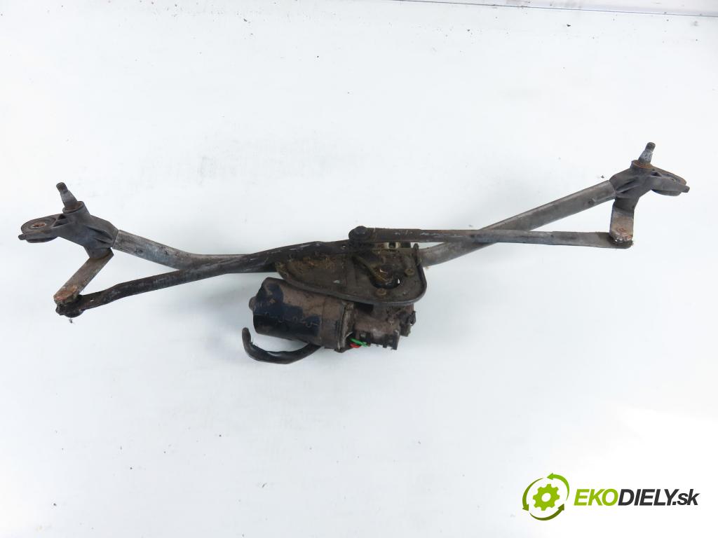 AUDI A4 Avant (8D5, B5) KOMBI 1996 81,00 1.9 TDI - AFN 1896,00 Motorček stieračov 0390241132 ; 3397020438 ; 8D1955023A