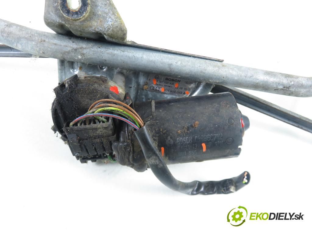 AUDI A4 Avant (8D5, B5) KOMBI 1996 81,00 1.9 TDI - AFN 1896,00 Motorček stieračov 0390241132 ; 3397020438 ; 8D1955023A
