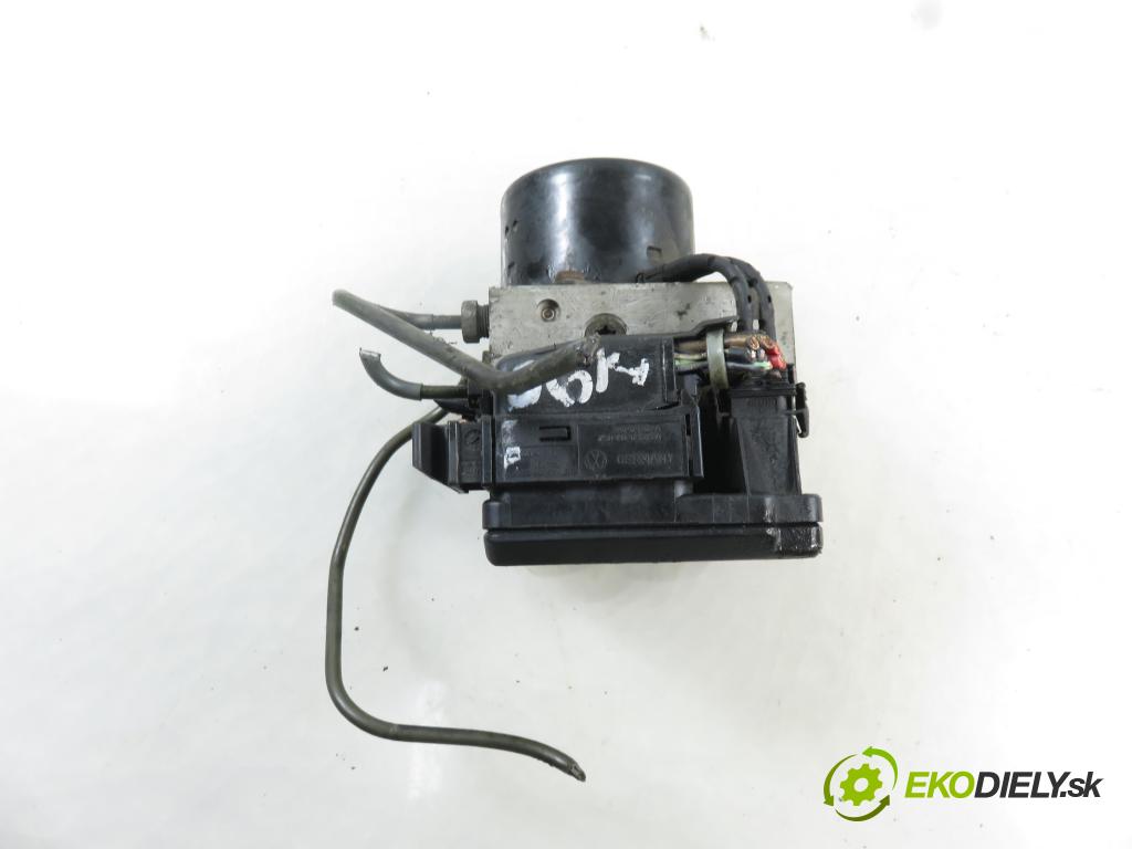 VW GOLF III Variant (1H5) KOMBI 1997 66,00 1.9 TDI - 1Z 1896,00 Pumpa ABS 3A0907379D ; 10094603113 (Pumpa ABS)