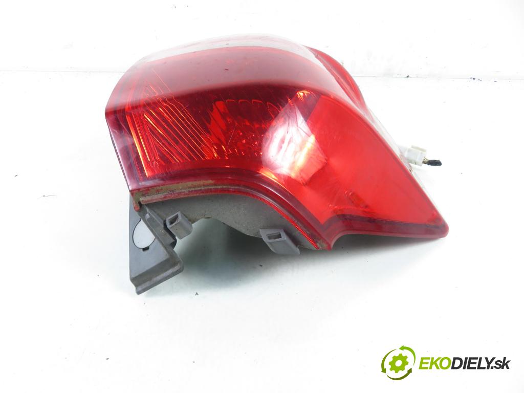 KIA CEE'D SW (ED) KOMBI 2009 90,00 1.6 122 - G4FC 1591,00 Svetlo ľavé zadné