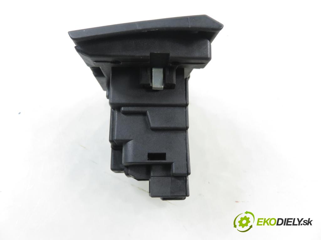 BMW 3 (E90) SEDAN 2005 95,00 318 i 129 - N46 B20 B 1995,00 spinačka 6954719 ; 6954810 (Spínacia skrinka)