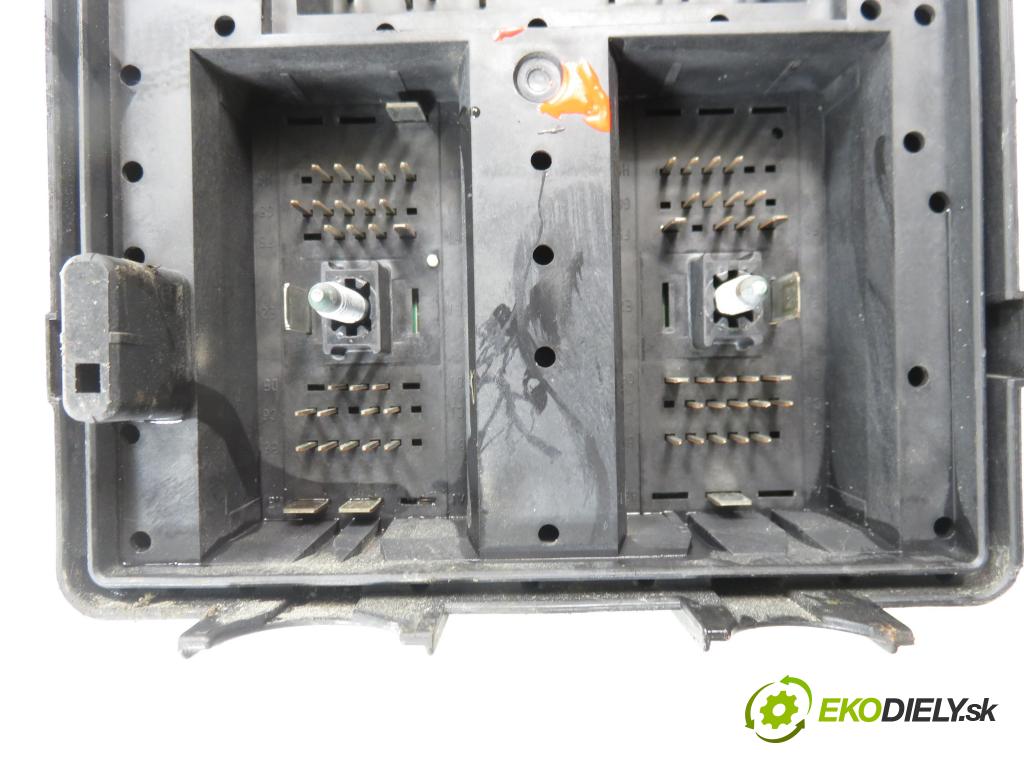 OPEL MOKKA / MOKKA X CROSSOVER 2015 96,00 1.7 CDTI - A 17 DTS 1686,00 Skrinka POJISTKY: 94520912