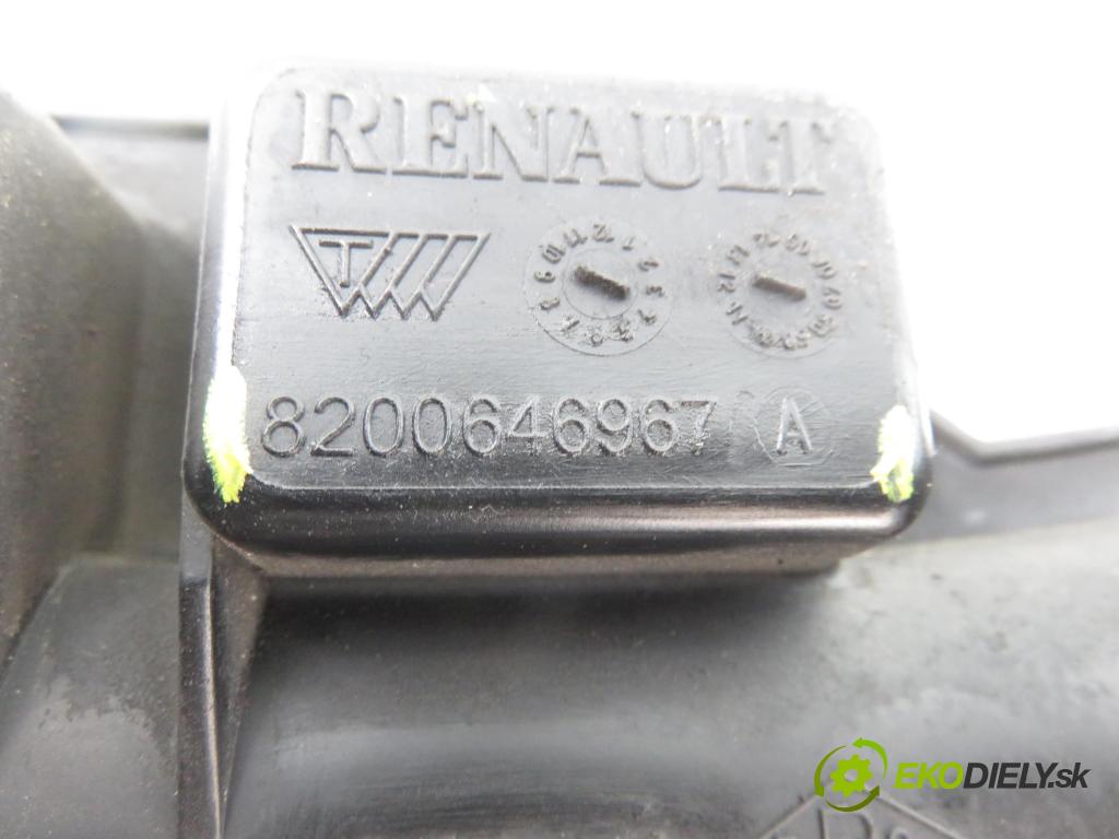 RENAULT MASTER II Skrzynia (FD) FURGON 2007 88,00 2.5 dCi 120 - G9U 650 2464,00 Rúra intercoolera turba 8200646967 ; 8200646967A
