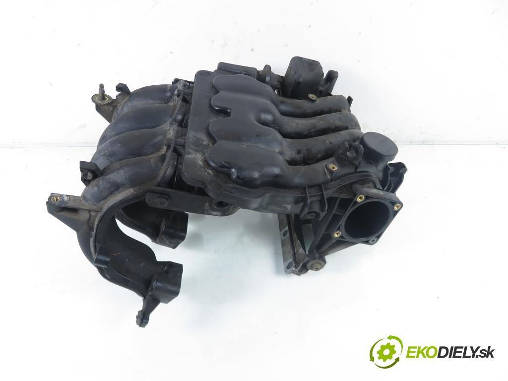 VW BORA (1J2) SEDAN 1999 74,00 1.6 - AKL 1595,00 Potrubie 06A133205G