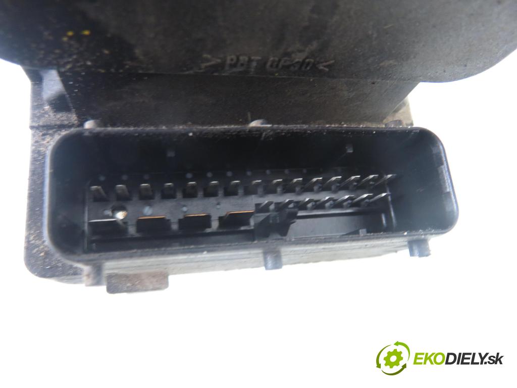 AUDI A4 Avant (8D5, B5) KOMBI 1996 81,00 1.9 TDI - AFN 1896,00 Pumpa ABS 0273004132 ; 8E0614111 (Pumpa ABS)