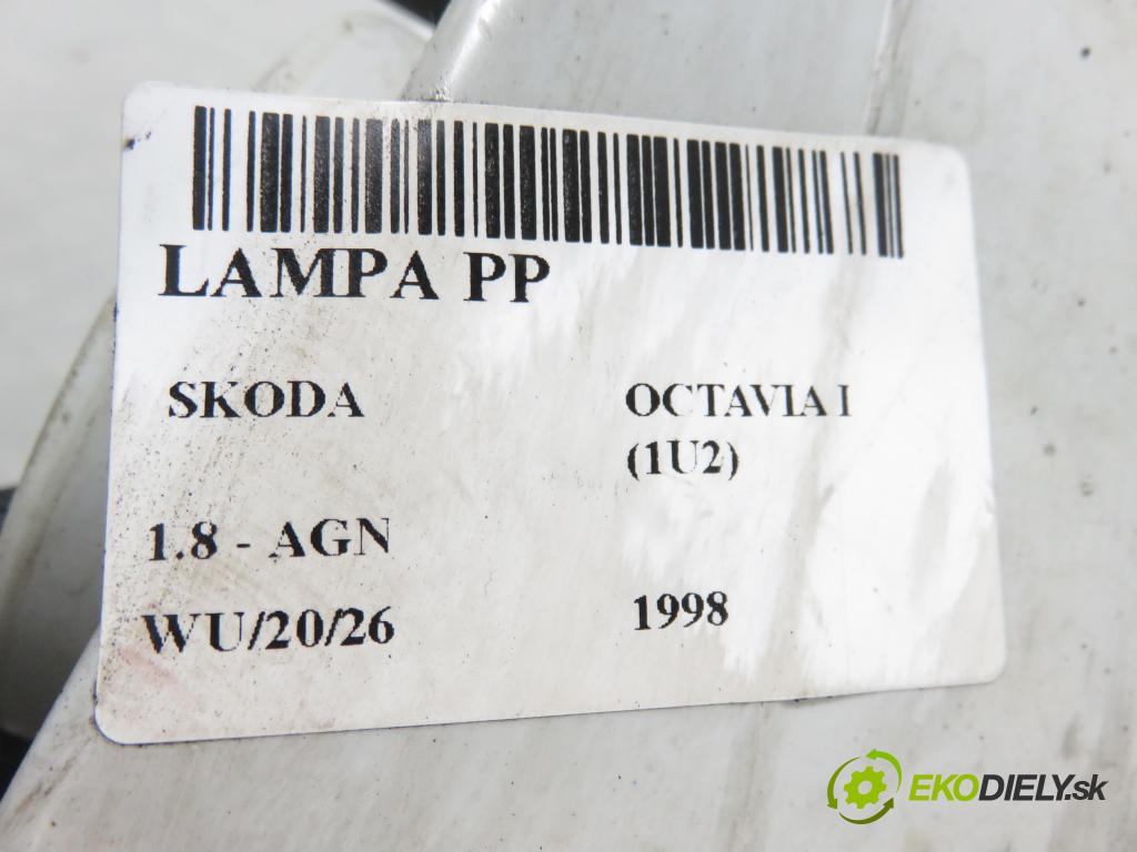 SKODA OCTAVIA I (1U2) LIFTBACK 1998 92,00 1.8 - AGN 1781,00 Svetlo PP 
