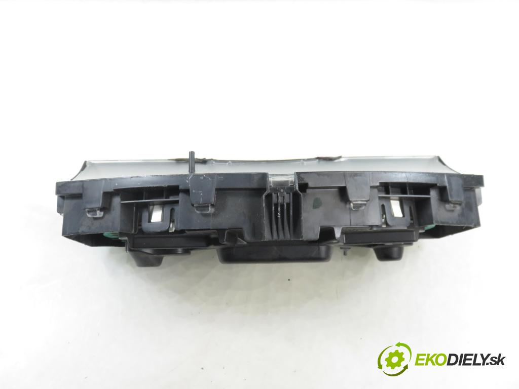 OPEL MERIVA A nadwozie wielkoprzestrzenne (MPV) (X03) HB 2006 92,00 1.8 - Z 18 XE 1796,00 Prístrojovka elektrický 13214771LP ; 110080162039
