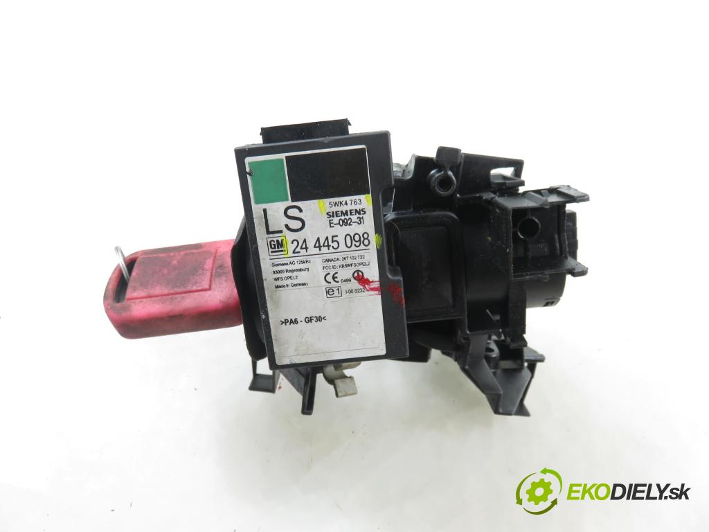 OPEL CORSA C (X01) HB 2002 55,00 1.7 DTI - Y 17 DT 1686,00 spinačka 24445098 ; 5WK4763 (Spínacia skrinka)