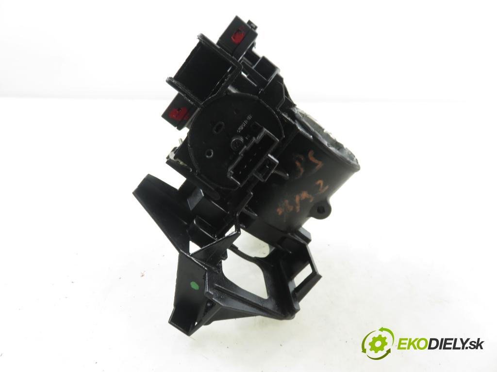 OPEL CORSA C (X01) HB 2002 55,00 1.7 DTI - Y 17 DT 1686,00 spinačka 24445098 ; 5WK4763 (Spínacia skrinka)