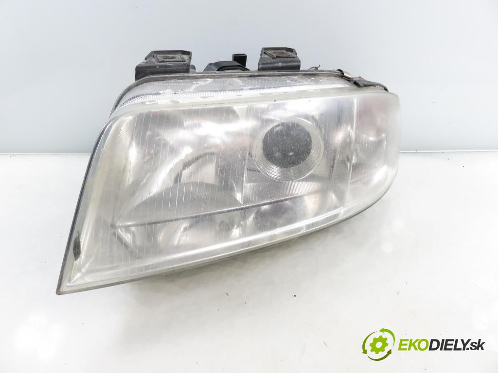 AUDI A6 Avant (4B5, C5) KOMBI 2001 220,00 4.2 quattro - ASG 4172,00 Svetlo LP