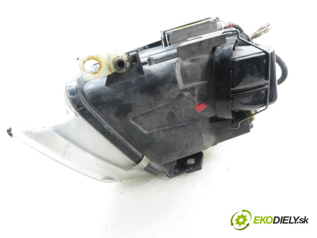 AUDI A6 Avant (4B5, C5) KOMBI 2001 220,00 4.2 quattro - ASG 4172,00 Svetlo LP