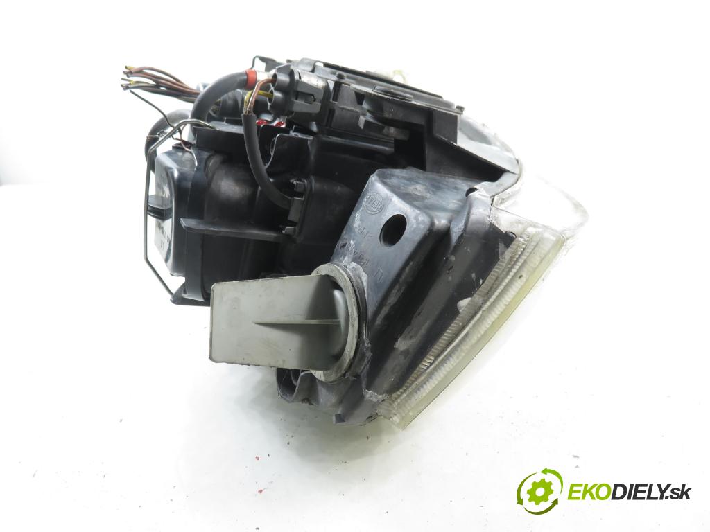 AUDI A6 Avant (4B5, C5) KOMBI 2001 220,00 4.2 quattro - ASG 4172,00 Svetlo LP