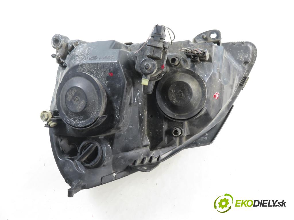 RENAULT CLIO II (BB_, CB_) HB 2003 55,00 1.2 16V 75 - D4F 712 1149,00 Svetlo PP