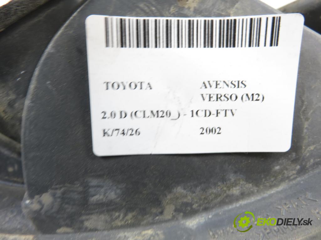 TOYOTA AVENSIS VERSO (_M2_) MINIVAN 2002 85,00 2.0 D (CLM20_) - 1CD-FTV 1995,00 Svetlo pravé zadné 