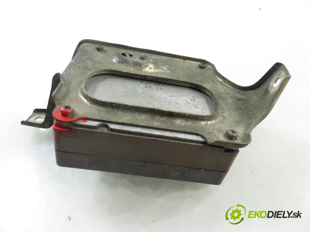 TOYOTA AVENSIS VERSO (_M2_) MINIVAN 2002 85,00 2.0 D (CLM20_) - 1CD-FTV 1995,00 řídící jednotka vstřiku 8987120030 ; 1310001041