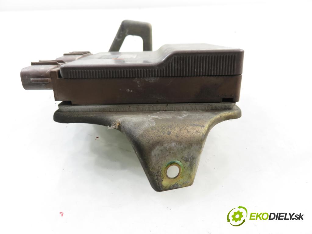 TOYOTA AVENSIS VERSO (_M2_) MINIVAN 2002 85,00 2.0 D (CLM20_) - 1CD-FTV 1995,00 řídící jednotka vstřiku 8987120030 ; 1310001041