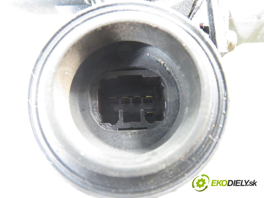 TOYOTA AVENSIS VERSO (_M2_) MINIVAN 2002 85,00 2.0 D (CLM20_) - 1CD-FTV 1995,00 Mechanizmus okien 8572042070