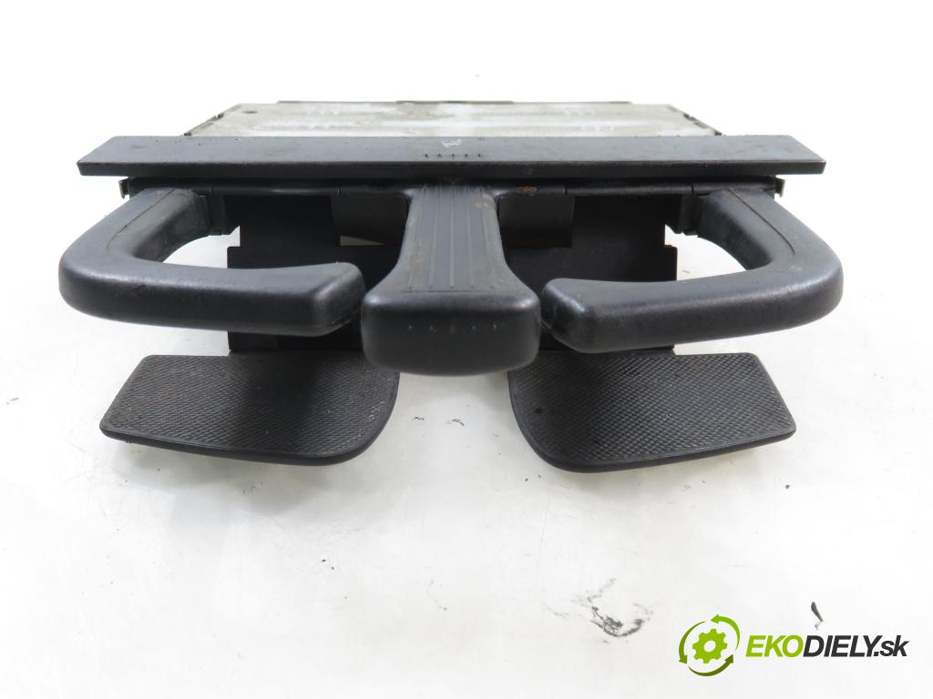 VW GOLF IV (1J1) HB 2002 74,00 1.9 TDI PD 101 - ATD 1896,00 Držiak na nápoje 1J0858601D (Držiak (úchyt) na nápoje)