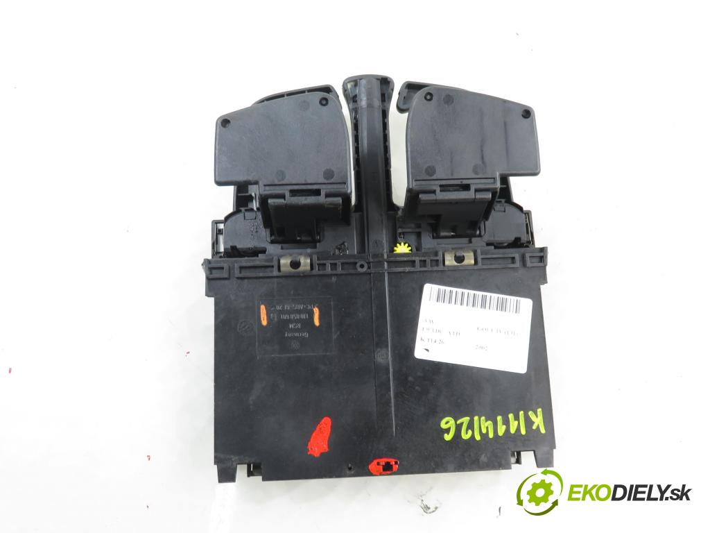 VW GOLF IV (1J1) HB 2002 74,00 1.9 TDI PD 101 - ATD 1896,00 Držiak na nápoje 1J0858601D (Držiak (úchyt) na nápoje)