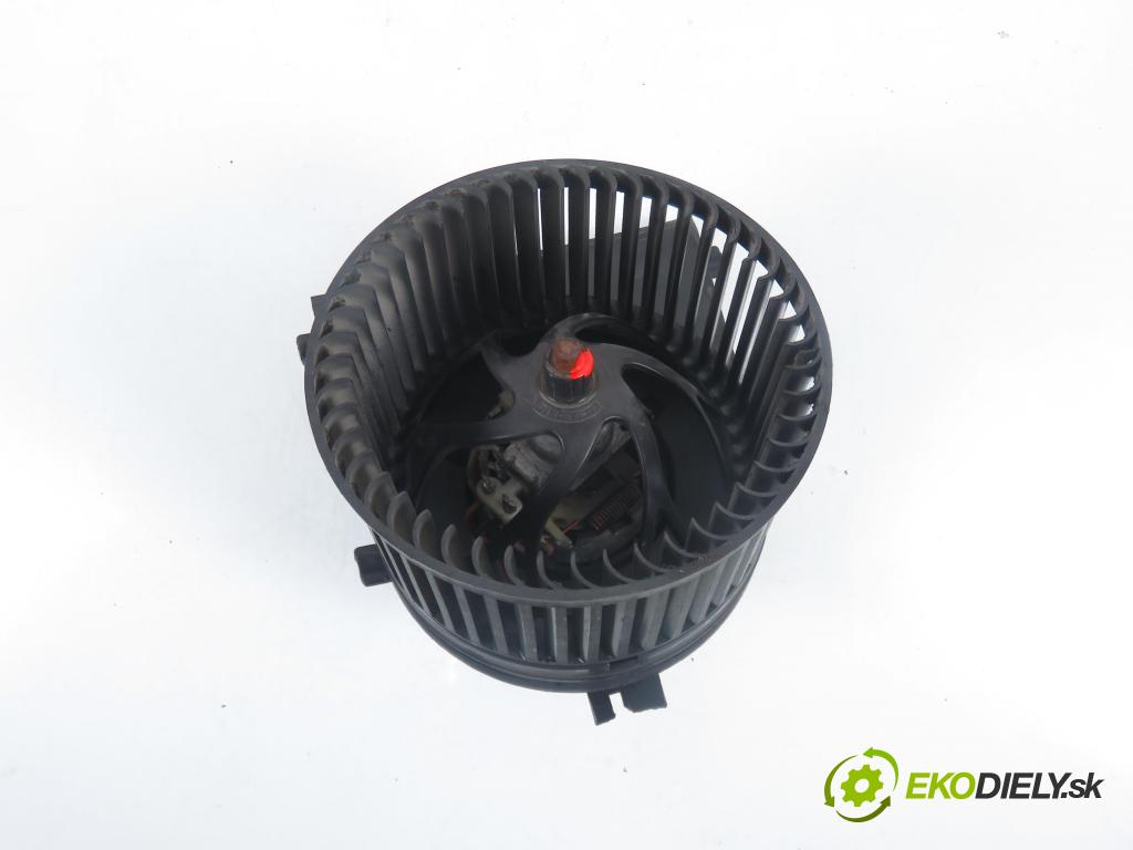 VW BORA (1J2) SEDAN 1999 74,00 1.6 - AKL 1595,00 Ventilátor vetráku 1J1819021A