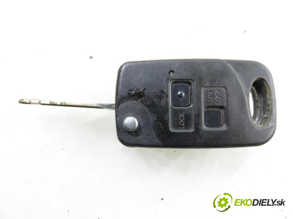 TOYOTA AVENSIS VERSO (_M2_) MINIVAN 2002 85,00 2.0 D (CLM20_) - 1CD-FTV 1995,00 spinačka / zámky 8978328061