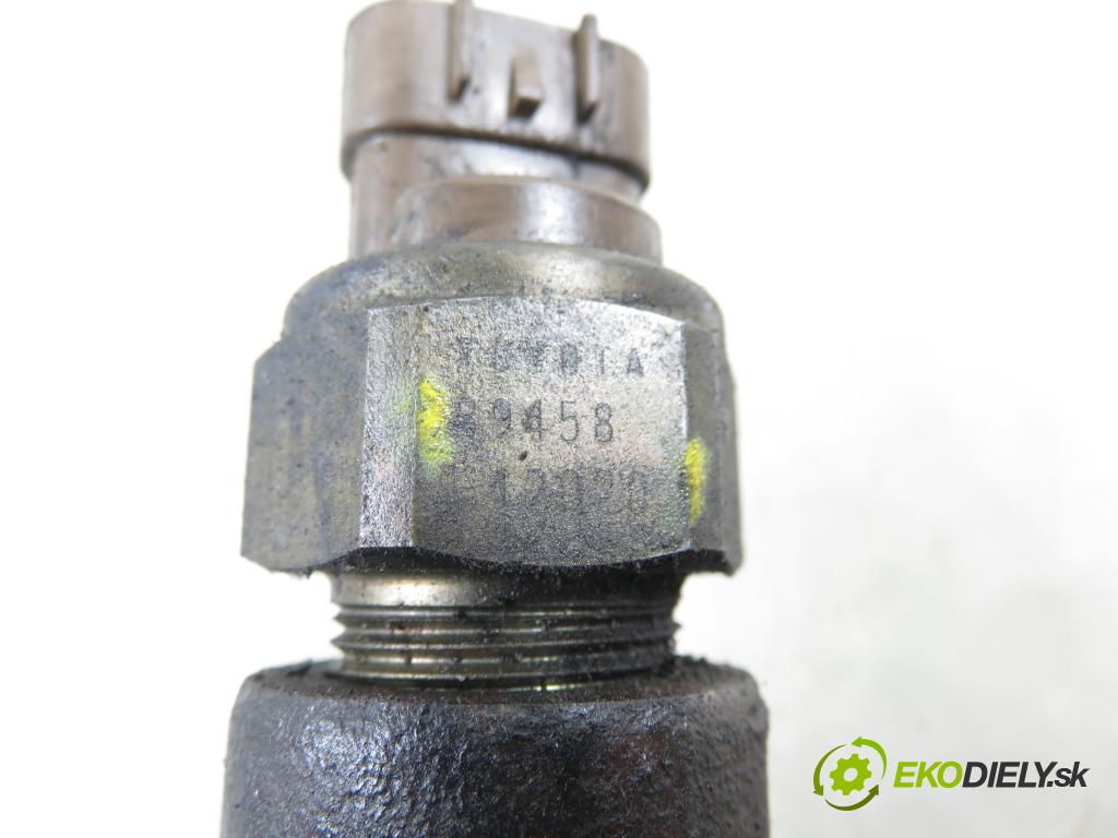 TOYOTA RAV 4 II (_A2_) SUV 2003 85,00 2.0 D-4D 4WD 116 - 1CD-FTV 1995,00 lišta vstřikovací 8945812020 (Vstřikovací lišta)