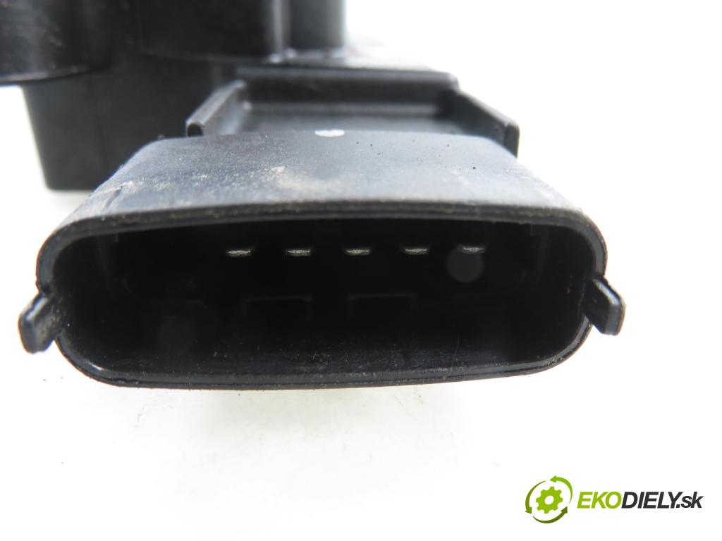 OPEL MERIVA A nadwozie wielkoprzestrzenne (MPV) (X03) HB 2006 92,00 1.8 - Z 18 XE 1796,00 Cievka zapaľovacia BAEQ064