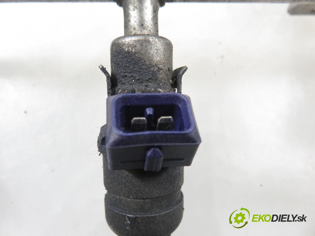 OPEL MERIVA A nadwozie wielkoprzestrzenne (MPV) (X03) HB 2006 92,00 1.8 - Z 18 XE 1796,00 Lišta vstrekovacia 5WS04490 ; 09158663 (Vstrekovacia lišta)