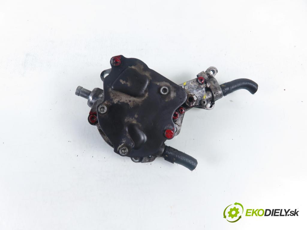 VW PASSAT B6 (3C2) SEDAN 2006 77,00 1.9 TDI PD 105 - BKC 1896,00 Pumpa vákuová 038145209K