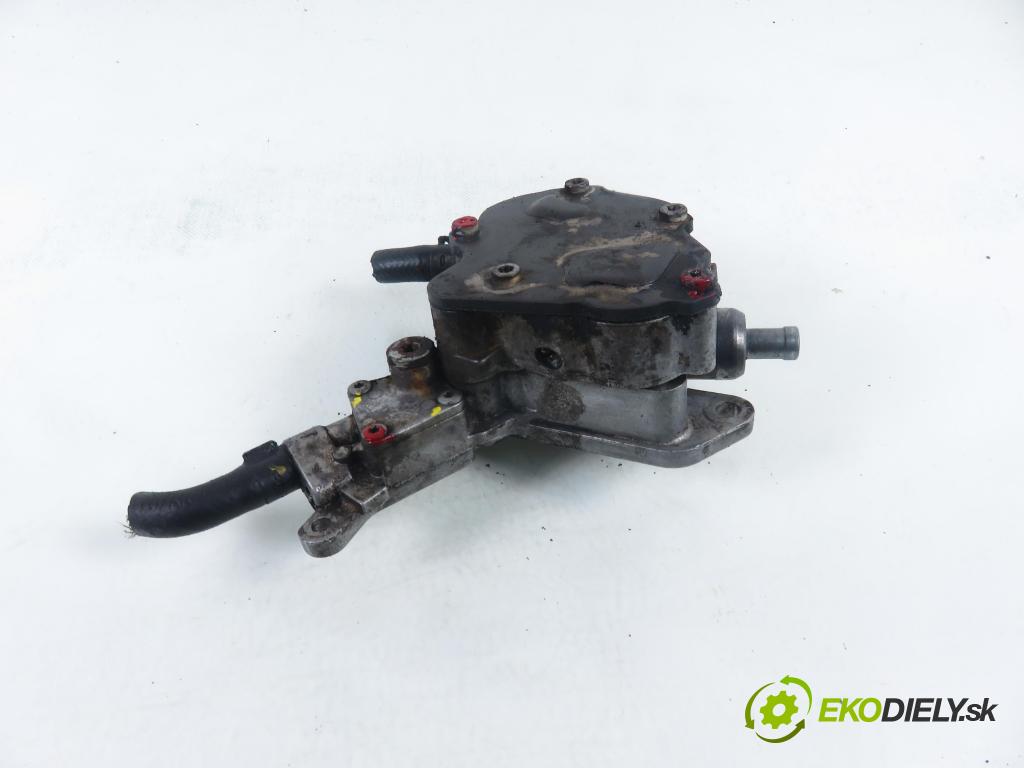 VW PASSAT B6 (3C2) SEDAN 2006 77,00 1.9 TDI PD 105 - BKC 1896,00 Pumpa vákuová 038145209K