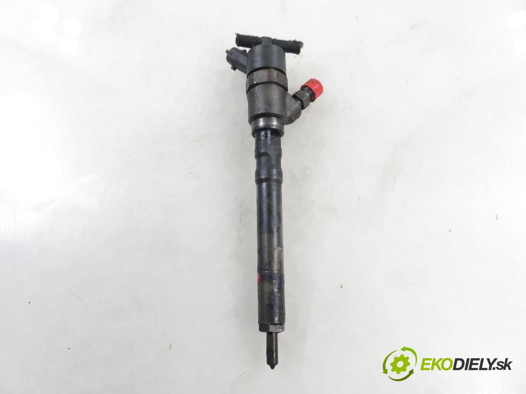 HYUNDAI TRAJET (FO) MINIVAN 2006 83,00 2.0 CRDi 113 1991,00 vstrekovač 3380027900 ; 0445110126 (Vstrekovač paliva)