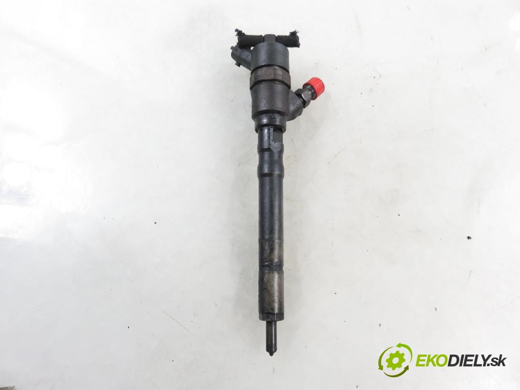 HYUNDAI TRAJET (FO) MINIVAN 2006 83,00 2.0 CRDi 113 1991,00 vstrekovač 3380027900 ; 0445110126 (Vstrekovač paliva)