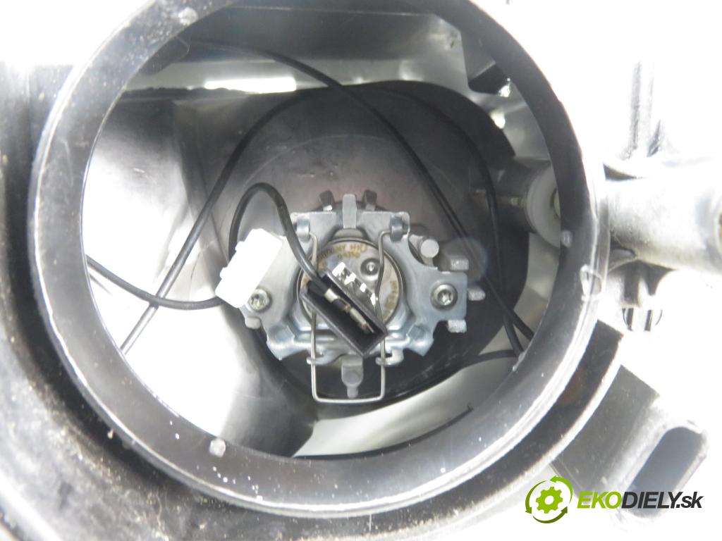 PEUGEOT 206 liftback (2A/C) HB 2007 50,00 1.4 HDi 8V 70 - 8HZ 1398,00 Svetlo PP 89901125
