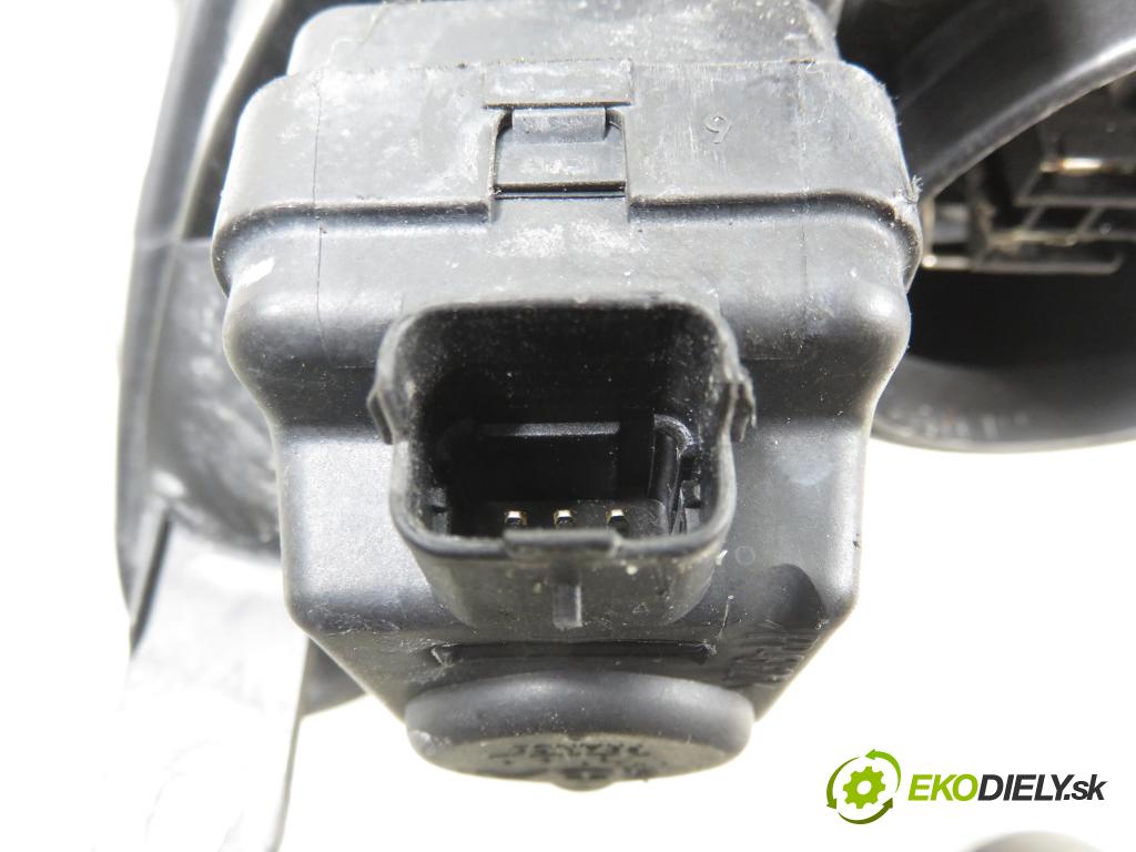 PEUGEOT 206 liftback (2A/C) HB 2007 50,00 1.4 HDi 8V 70 - 8HZ 1398,00 Svetlo PP 89901125