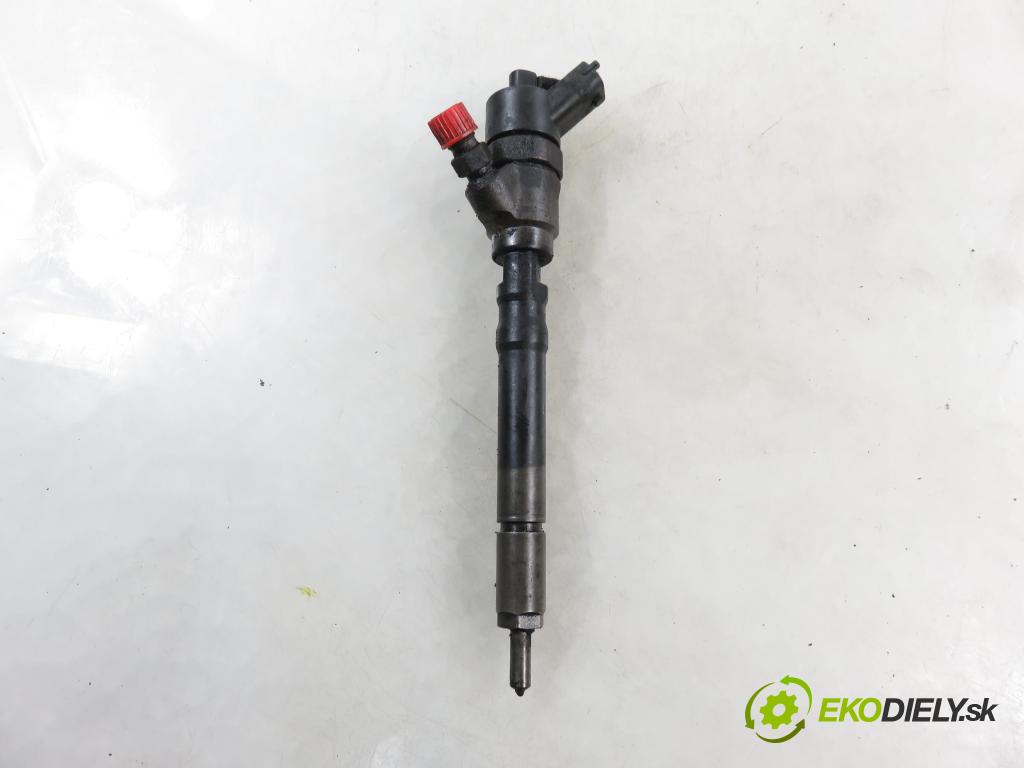 HYUNDAI TRAJET (FO) MINIVAN 2006 83,00 2.0 CRDi 113 1991,00 vstrekovač 3380027010 ; 0445110064 (Vstrekovač paliva)